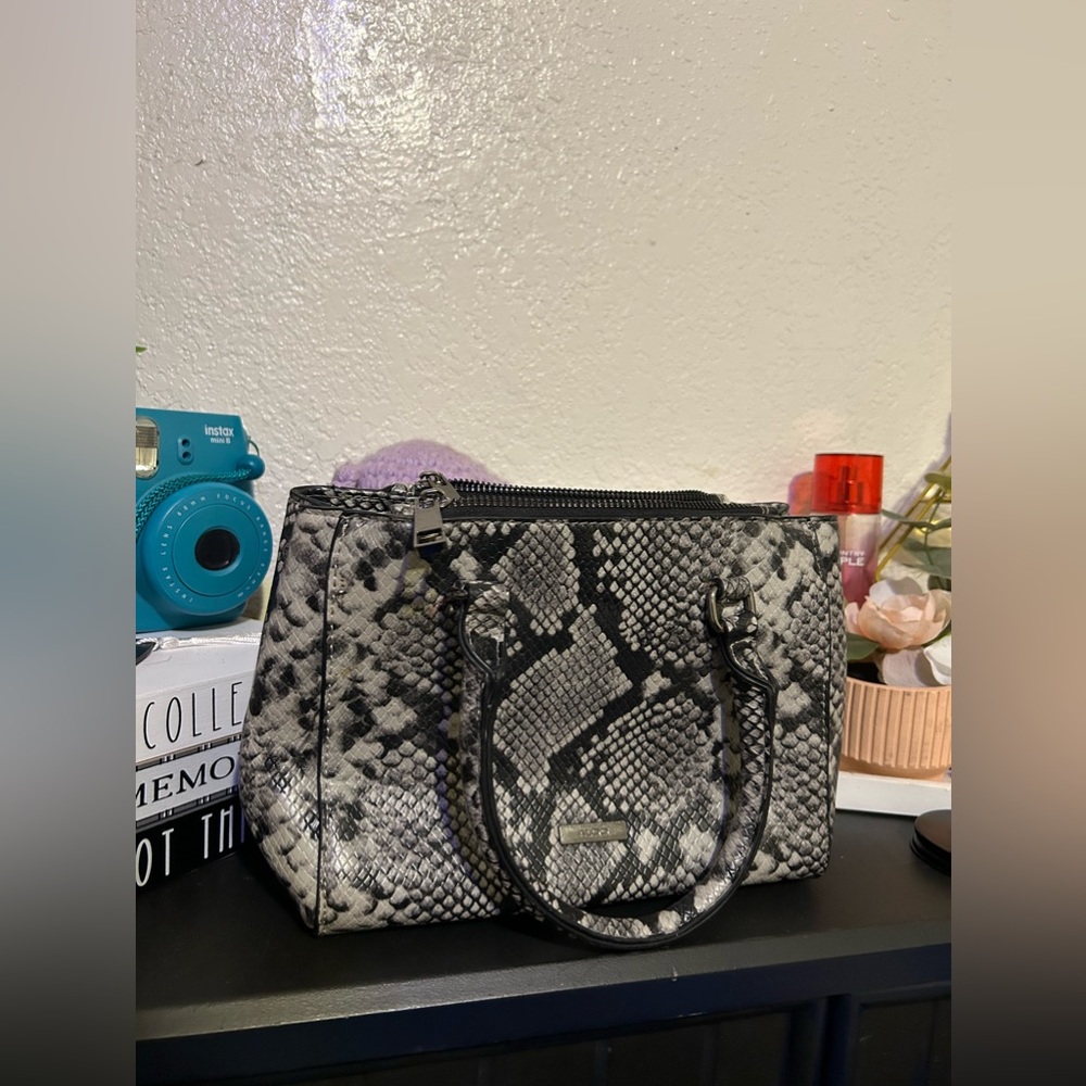 ALDO snake skin purse 👜